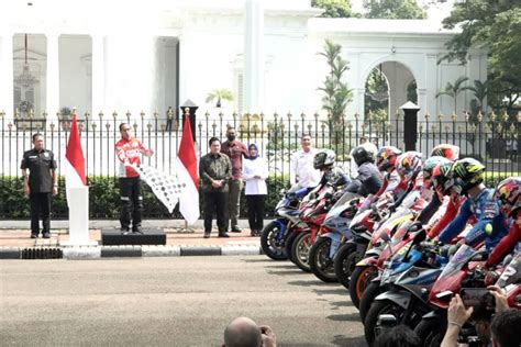 Presiden Jokowi Lepas Parade MotoGP Di Depan Istana Merdeka ANTARA TV