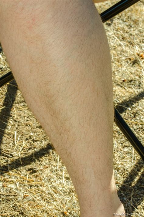 Amateur With Big Tits Eleanor Rose Shows Her Hairy Armpits And Twat Outdoors CoedCherry