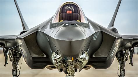 Insane Maneuverability Of Fifth Generation Stealth Fighter Jet F 35A