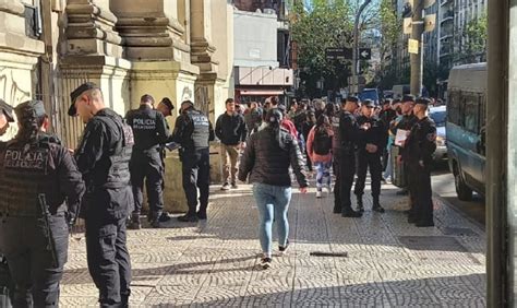 Juan Grabois Denunci Coimas Policiales A Los Manteros De Once Y Jorge