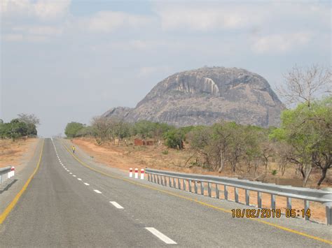 yanayotokea: MASASI - TUNDURU HIGHWAY