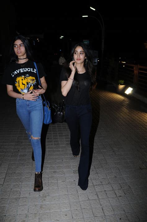 Hotness Alert Jhanvi Kapoor Is Here India Forums