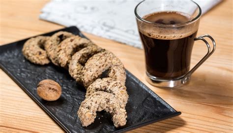 Starinski Recept Za Orasnice Sitni Kola I Koji Se Tope U Ustima Naj Ena