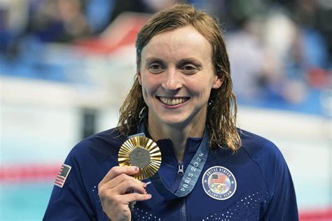 2024 Paris Olympics Gold Medalists Katie Ledecky Nick Mead Named Usa Flag Bearers For Closing