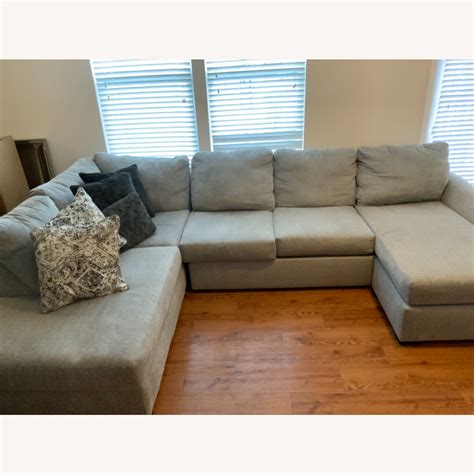 Broyhill Furniture Grey Sectional Aptdeco