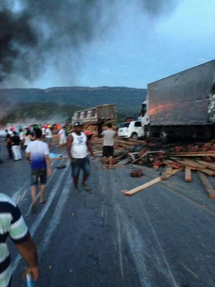 MidiaNews Carreta bate e mata quatro em serra de Cáceres veja o vídeo