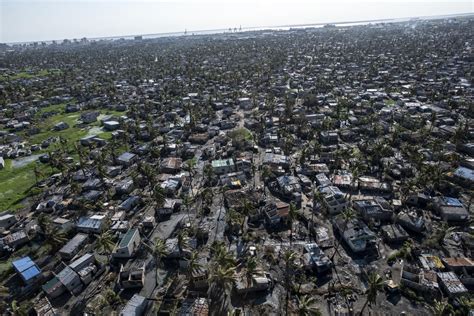 Unhcr Aid For Cyclone Idai Survivors Arrives In Mozambique Unhcr