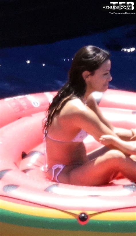 Eva Longoria Sexy Seen Showing Off Her Sultry Figure Wearing A Bikini On A Boat In Capri AZNude