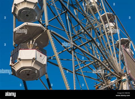 Close Up White Ferris Wheel Against Blue Sky Stock Photo Alamy