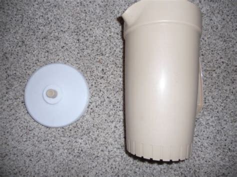 Vintage Tupperware Pitcher Tan With White Lid Quart W Push Button Lid