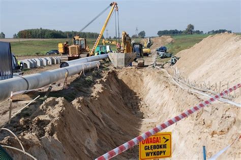 Gaz System rozpoczyna budowę gazociągu kluczowego dla Synthosu