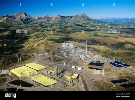 Oil refinery, alberta, Canada Stock Photo - Alamy