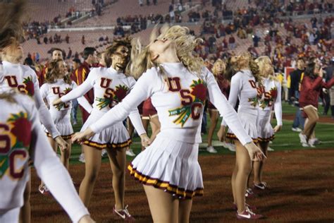 USC Song Girls At The 2009 Rose Bowl