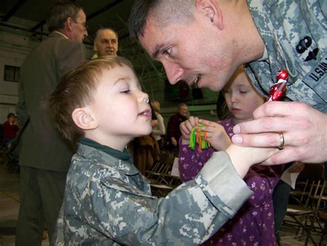 New York agencies partner to help returning Soldiers > National Guard > Article View