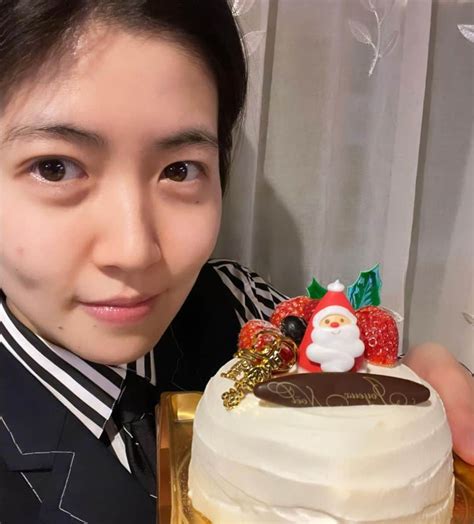 シム・ウンギョンさんのインスタグラム写真 シム・ウンギョンinstagram「모두들 메리크리스마스 🎄🎄😆😆 사랑해요 언제나