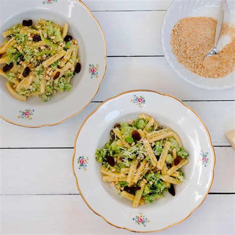 Pasta Con Broccoli Alla Siciliana