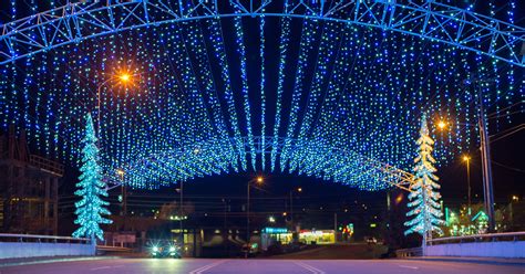 Christmas Lights In Gatlinburg Tn 2018 | Shelly Lighting