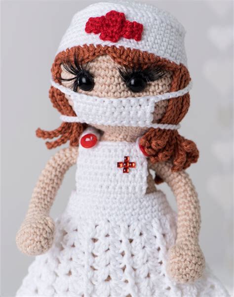 Après les aventures des familles de Marygurumi au crochet découvrez la