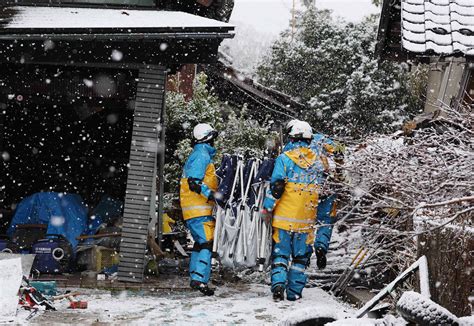 Japan Quake Death Toll Jumps To 161 103 Missing Authorities