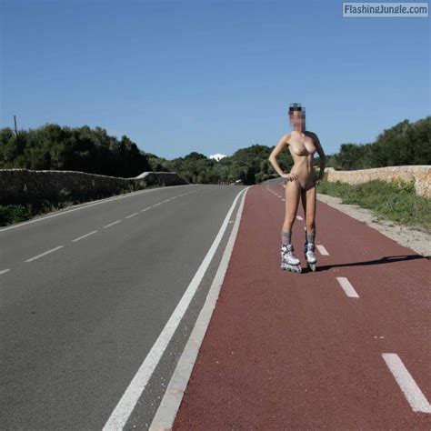 Nude Beauty On Roller Skates In Public Public Nudity Pics From Google