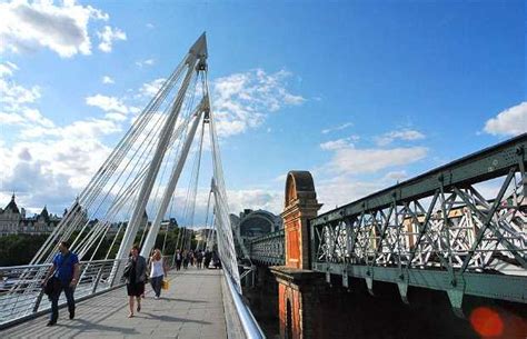 Golden Jubilee Bridge In London Reviews And Photos