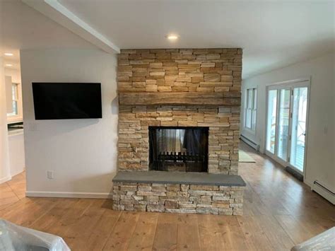 The Timeless Elegance of Stone Veneer for Modern Fireplace Design: 27 ...