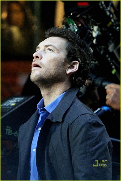 Sam Worthington: 'Man on a Ledge' in Midtown!: Photo 2492352 | Sam ...