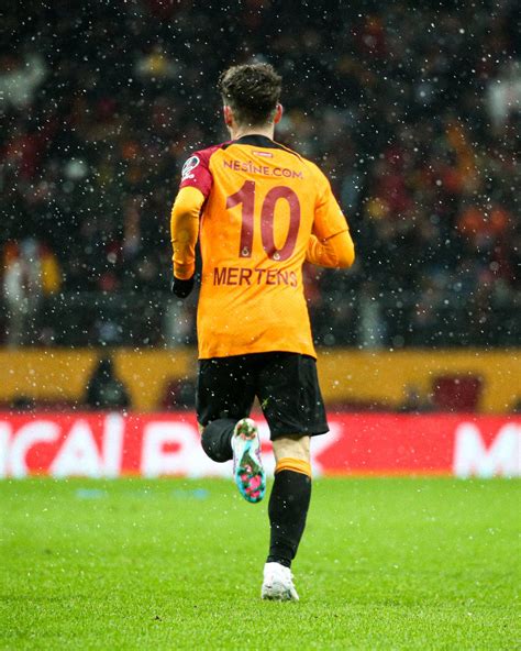 Galatasaray Facts on Twitter Dries Mertens sen Allah ın bir lütfusun