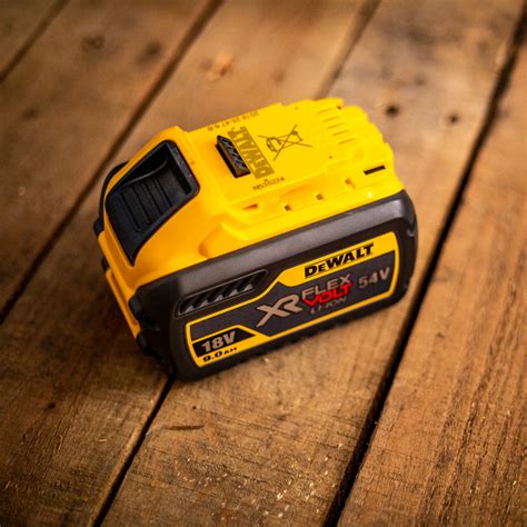 Dewalt 54v Xr Flexvolt Battery 90ah Toolstation