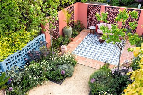 Magical Moroccan Courtyard Garden