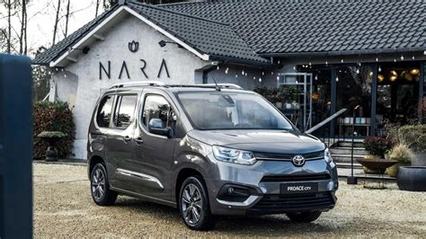 Toyota Proace City Verso City Verso D Cv S S Long Lounge Nuove