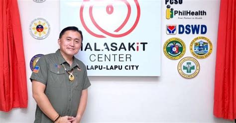 Publiko Pinag Iingat Ni Sen Bong Go Sa Pekeng Malasakit Center Socmed