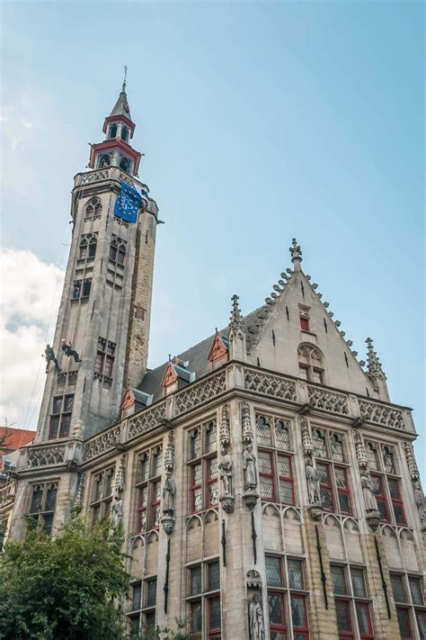 Les œuvres et les lieux de Jan van Eyck à Bruges au cœur de la Flandre