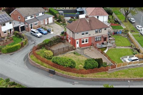 Wyke Bradford 3 Bed Semi Detached House Griffe Road Bd12 To Rent