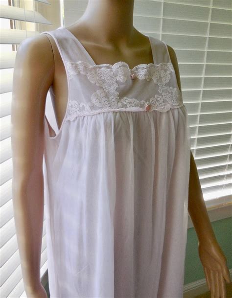 Vintage S Nylon Chiffon Nightgown Lingerie S Peach Gem