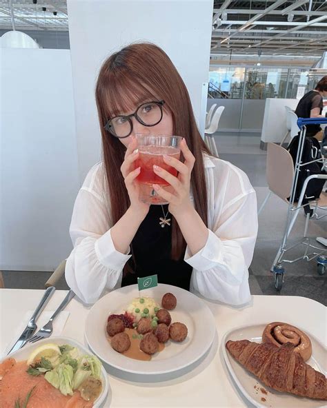 田中伊桜莉さんのインスタグラム写真 田中伊桜莉instagram「🇸🇪🥐 Ikeaっているだけでわくわくする」7月22日 20時16分