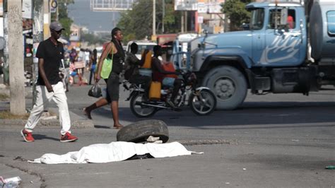 Vigilantes Defending Haiti Neighbourhood Tooth And Nail Against Gang