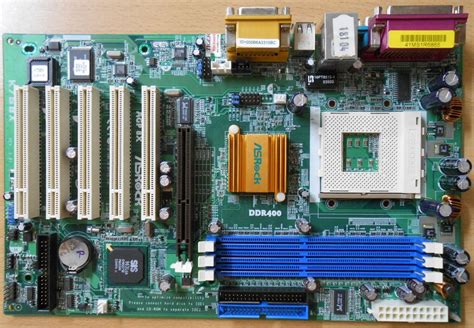 ASRock K7S8X Rev 3 01 Mainboard Blende Sockel A 4