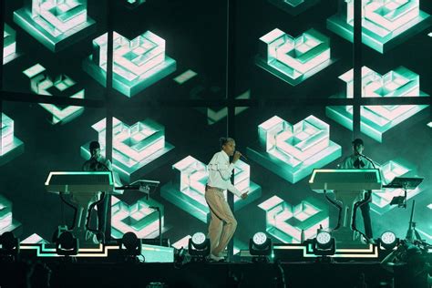 Stromae Re T Te Daffiche Du Festival Rock Werchter L Avenir