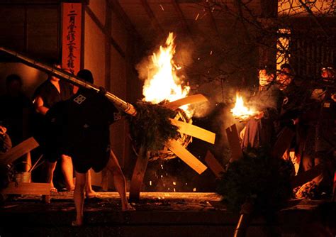 東大寺二月堂 修二会（お水取り） 籠松明上堂 2011 奈良大和路～悠～遊～