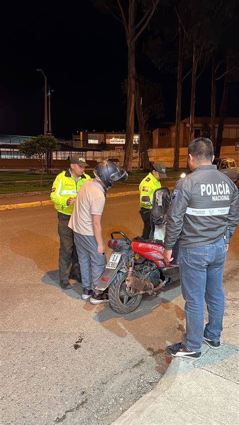 Policía Ecuador On Twitter Controles Nocturnos👮🏻‍♀️🚨 Son Ejecutados