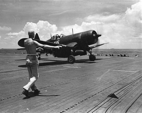 Asisbiz Goodyear Fg D Corsair Vbf White Cv Uss Yorktown Th