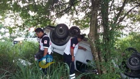 Abandonan Camioneta Accidentada En Tierra Blanca