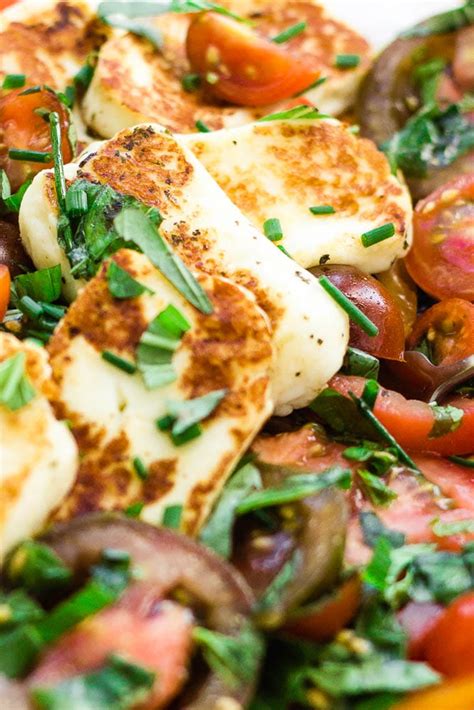 15 Minute Halloumi Tomato Salad Happy Veggie Kitchen