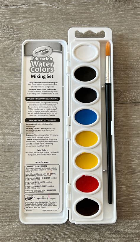 Crayola Watercolor Mixing Set With 8 Semi Moist Oval Pans And 1 Taklon