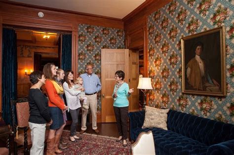 This Historic Mansion In Iowa Is Stunning And Full Of Surprises