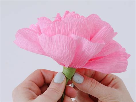 How To Make Flowers Using Crepe Paper Hgtv