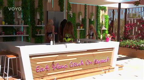 1 díl 5 série Love Island Velká Británie Voyo