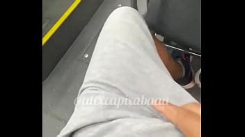 De ou duro no busão XVIDEOS