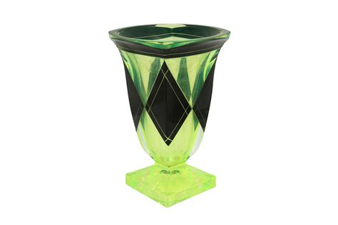 Lot 27 An Art Deco Uranium Glass Vase